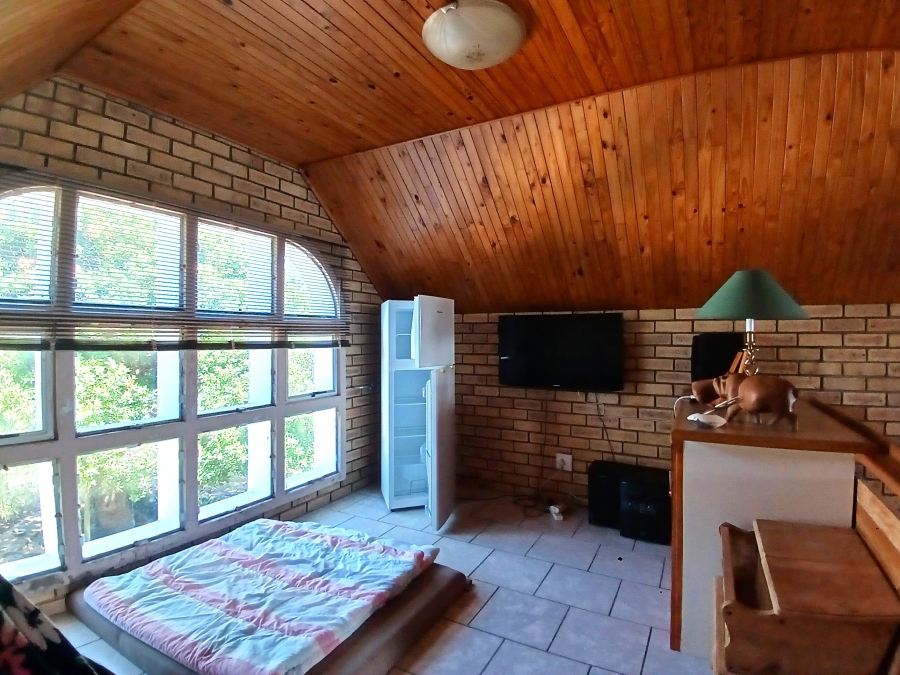 2 Bedroom Property for Sale in Stilbaai Wes Western Cape